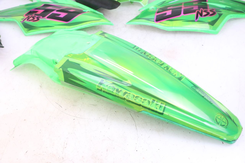 photo de COMPLETA CARENATURA KAWASAKI KXF KX-F 250 (2017 - 2019) - Zoom sui componenti