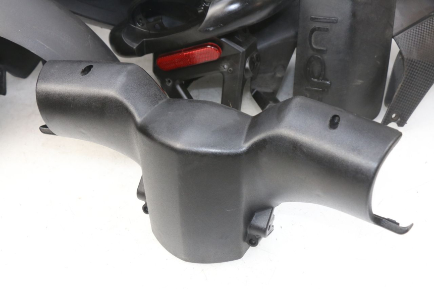 photo de COMPLETA CARENATURA PEUGEOT LUDIX 50 (2008 - 2017) - Panoramica del profilo