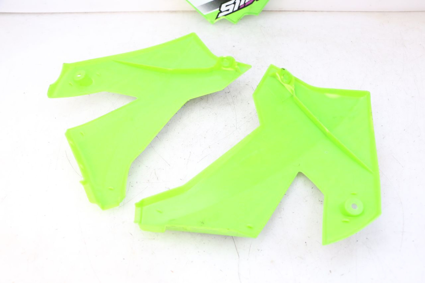 photo de CARROZZERIA CARENA COMPLETA APOLLO RFZ 125 - Primo piano tecnico