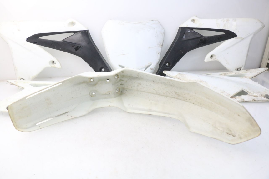 photo de CARROZZERIA CARENA COMPLETA SUZUKI RMZ RM-Z 450 (2008 - 2011) - Primo piano ad alta risoluzione