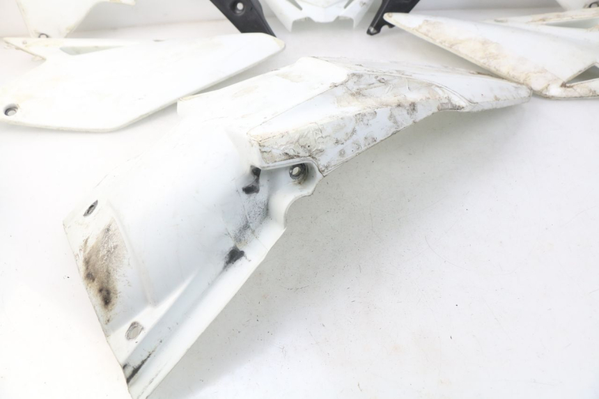 photo de CARROZZERIA CARENA COMPLETA SUZUKI RMZ RM-Z 450 (2008 - 2011) - Angolazione alternativa