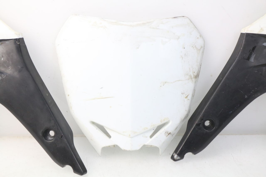 photo de CARROZZERIA CARENA COMPLETA SUZUKI RMZ RM-Z 450 (2008 - 2011) - Primo piano tecnico