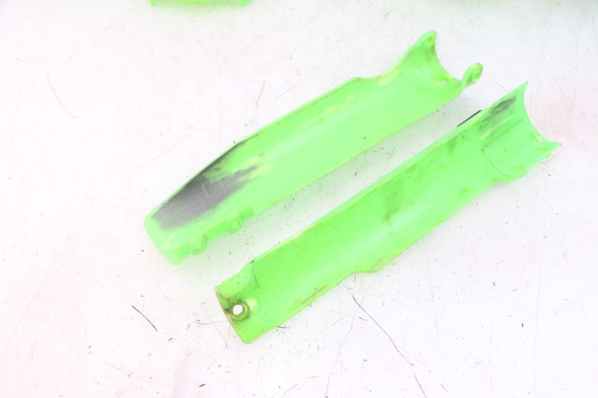 photo de CARROZZERIA CARENA COMPLETA APOLLO RXF 125 - Caratteristiche distintive