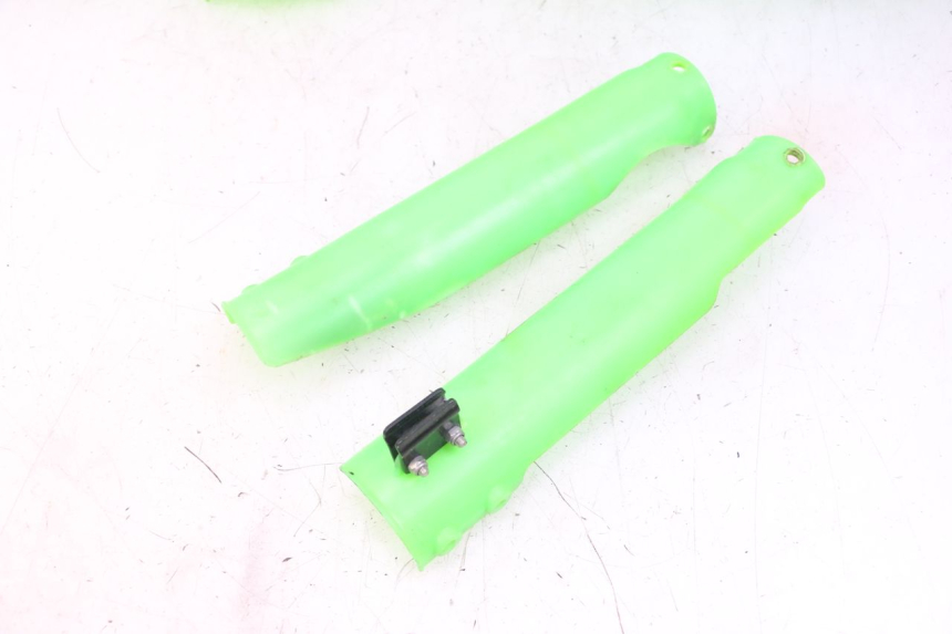 photo de CARROZZERIA CARENA COMPLETA APOLLO RXF 125 - Zoom sui componenti