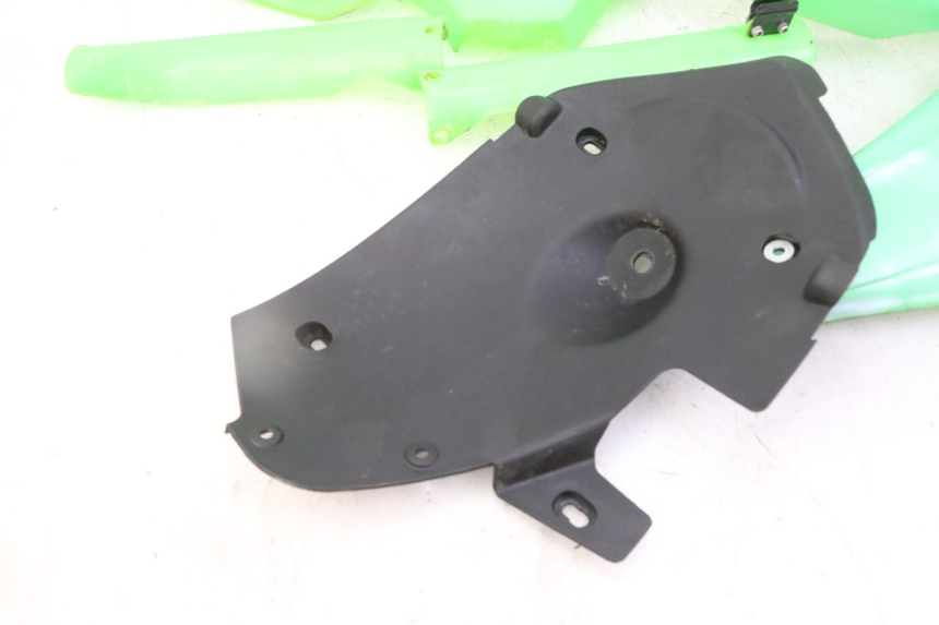 photo de CARROZZERIA CARENA COMPLETA APOLLO RXF 125 - Focus sulla struttura