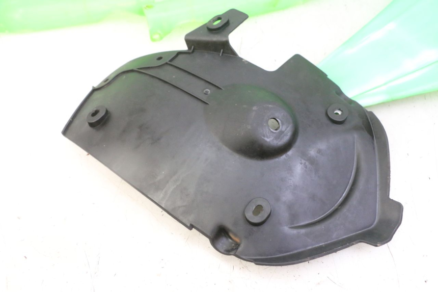 photo de CARROZZERIA CARENA COMPLETA APOLLO RXF 125 - Angolazione alternativa