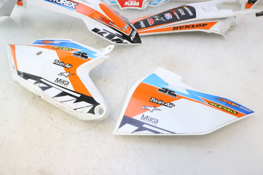 photo de COMPLETA CARENATURA KTM SX 85 (2018 - 2024) - Zoom sui componenti