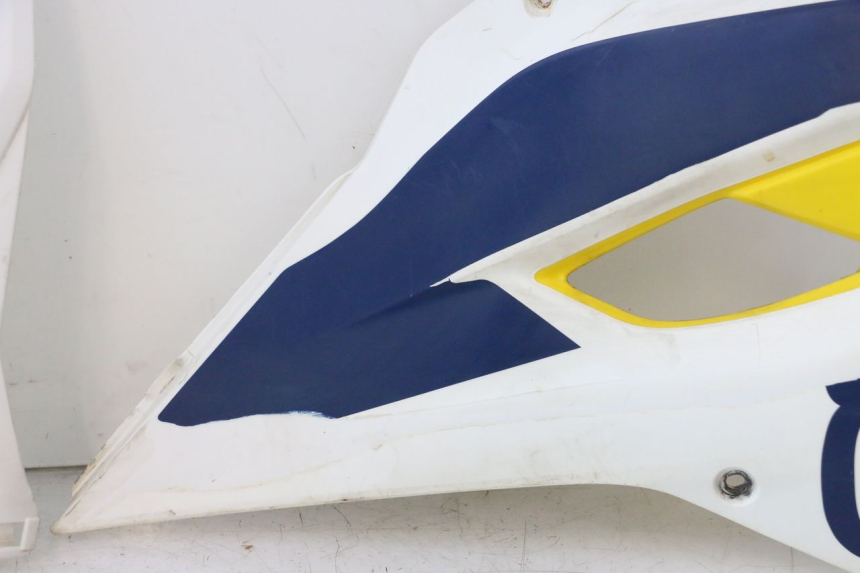 photo de COMPLETA CARENATURA HUSABERG TE 250 (2011 - 2014) - Stato della superficie e materiale