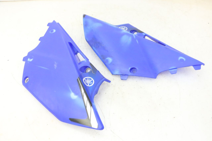 photo de CARROZZERIA CARENA COMPLETA YAMAHA YZ 125 (1998 - 2005) - Primo piano tecnico