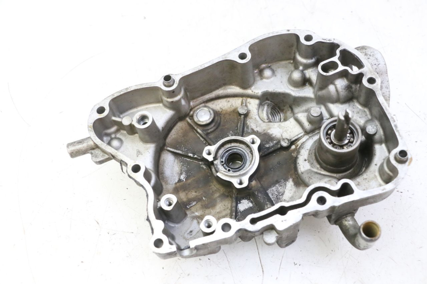 photo de CARTER ACCENSIONE HONDA FES S-WING SWING ABS 125 (2007 - 2015) - Dettagli dei punti di fissaggio