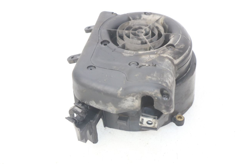 photo de COPERCHIO ACCENSIONE PIAGGIO FLY 125 (2005 - 2012) - Dettagli dei punti di fissaggio