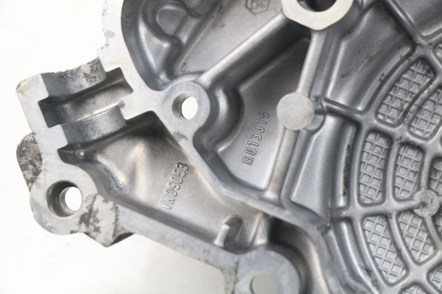 photo de COPERCHIO ACCENSIONE PIAGGIO FLY IE 125 (2012 - 2017) - Zoom sullo stato d'uso