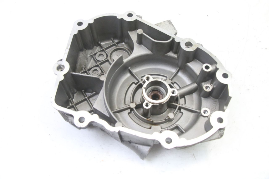 photo de COPERCHIO ACCENSIONE PEUGEOT SATELIS 125 (2013 - 2018) - Dettagli dei punti di fissaggio