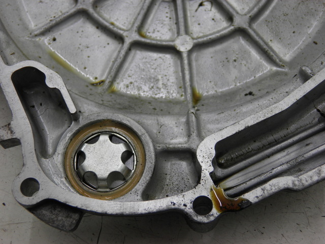 photo de COPERCHIO ACCENSIONE SUZUKI BURGMAN EXECUTIVE 650 (2008 - 2010) - Dettaglio del componente