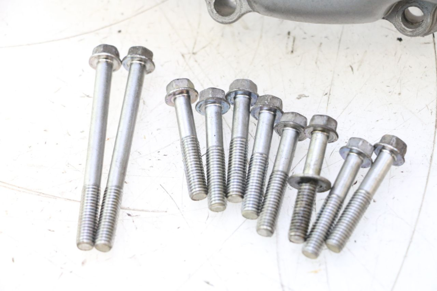 photo de CARTER ACCENSIONE SUZUKI SV S 650 (2003 - 2009) - Dettagli dei punti di fissaggio