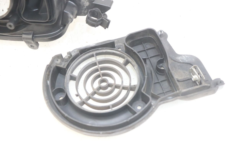 photo de CARTER ACCENSIONE PIAGGIO VESPA LXV 125 (2006 - 2009) - Dettagli dei punti di fissaggio