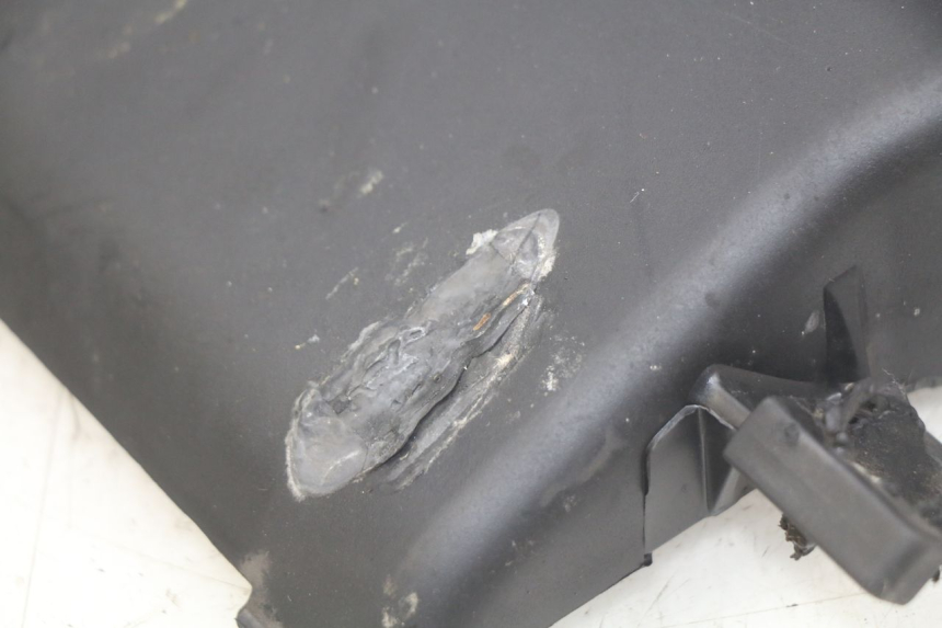 photo de CARTER ACCENSIONE PIAGGIO VESPA PRIMAVERA 2T 50 (2013 - 2018) - Dettagli dei punti di fissaggio