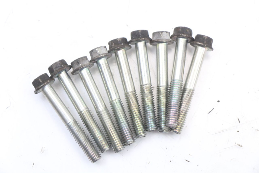 photo de CARTER ACCENSIONE YAMAHA XMAX X-MAX ABS 125 (2017 - 2020) - Dettagli dei punti di fissaggio