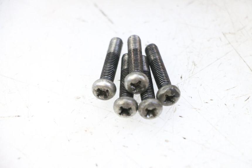 photo de CARTER ACCENSIONE YAMAHA YZ 125 (1998 - 2005) - Dettagli dei punti di fissaggio