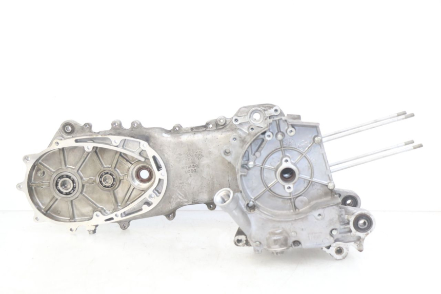 photo de CARTER BAS MOTEUR KYMCO AGILITY 16+ 4T 50 (2018 - 2023) - Primo piano ad alta risoluzione