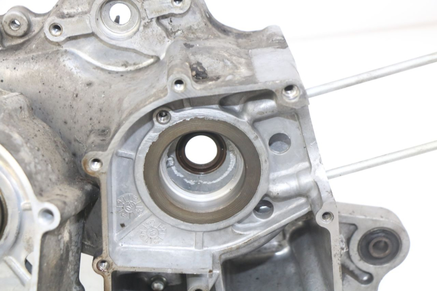 photo de CARTER BAS MOTEUR KYMCO AGILITY 16+ 4T 50 (2018 - 2023) - Focus sulla struttura