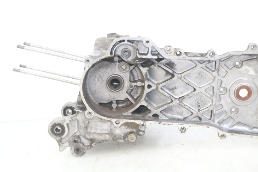 photo de CARTER BAS MOTEUR KYMCO AGILITY 16+ 4T 50 (2018 - 2023) - Vista d'insieme del prodotto