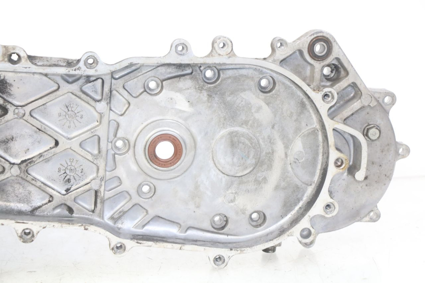 photo de CARTER BAS MOTEUR KYMCO AGILITY 16+ 4T 50 (2018 - 2023) - Dettagli dei punti di fissaggio