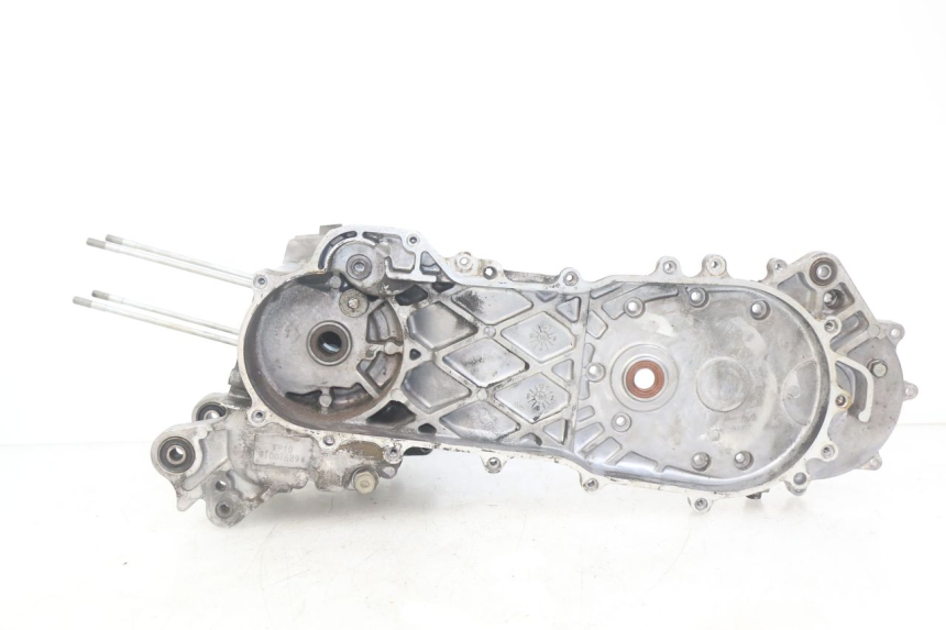 photo de CARTER BAS MOTEUR KYMCO AGILITY 16+ 4T 50 (2018 - 2023) - Stato della superficie e materiale