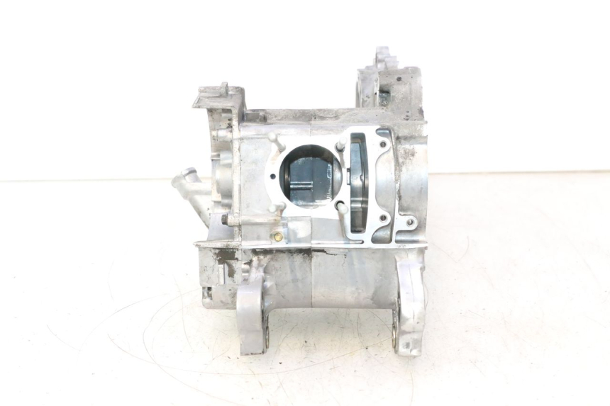 photo de CARTER BAS MOTEUR KYMCO AGILITY 16+ 4T 50 (2018 - 2023) - Zoom sui componenti