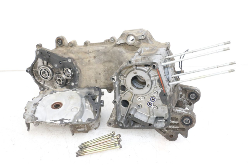 photo de CARTER BAS MOTEUR KYMCO AGILITY 4T 50 (2005 - 2018) - Angolazione alternativa