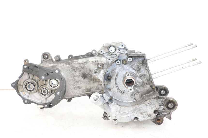 photo de CARTER BAS MOTEUR KYMCO AGILITY 4T 50 (2005 - 2018) - Angolazione alternativa