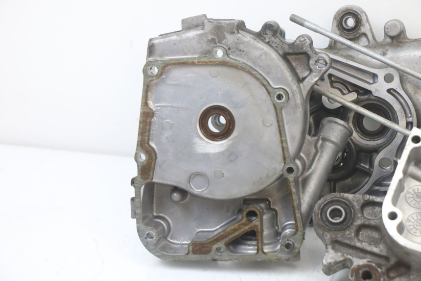 photo de CARTER BAS MOTORE KYMCO AGILITY 4T 50 (2018 - 2022) - Dettaglio del componente