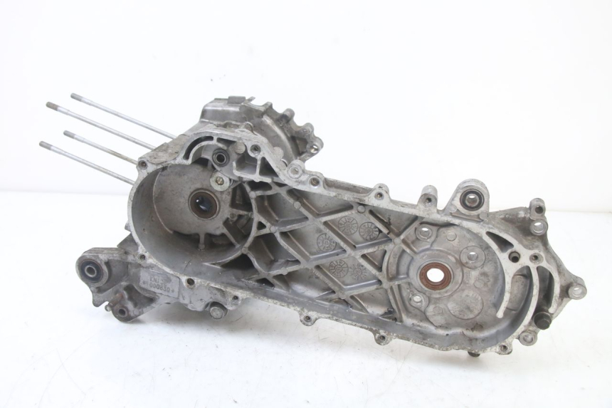 photo de CARTER BAS MOTORE KYMCO AGILITY 4T 50 (2018 - 2022) - Primo piano ad alta risoluzione