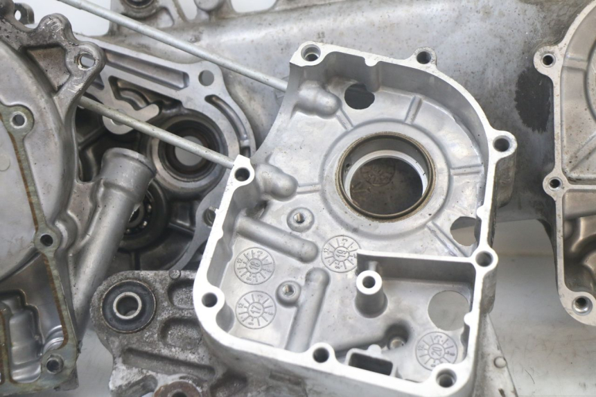 photo de CARTER BAS MOTORE KYMCO AGILITY 4T 50 (2018 - 2022) - Altra angolazione