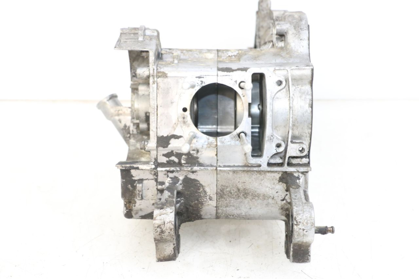 photo de CARTER MOTORE INFERIORE KYMCO AGILITY PREMIUM 50 (2007 - 2010) - Primo piano ad alta risoluzione