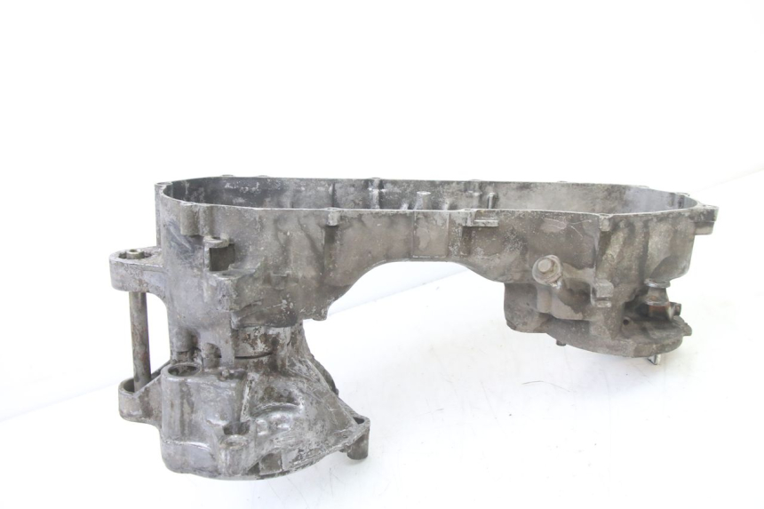 photo de CARTER MOTORE MBK BOOSTER NEXT GENERATION 50 (1995 - 1998) - Caratteristiche distintive