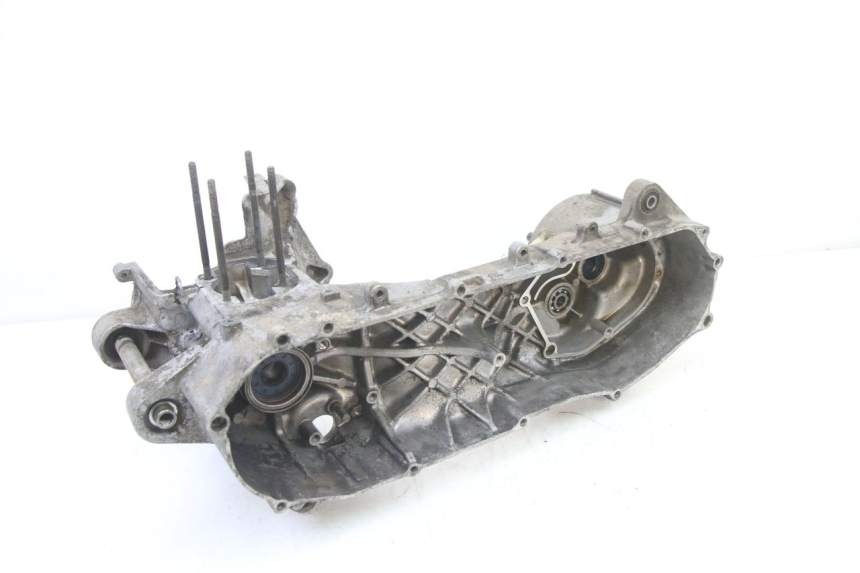 photo de CARTER MOTORE MBK BOOSTER NEXT GENERATION 50 (1995 - 1998) - Dettagli dei punti di fissaggio