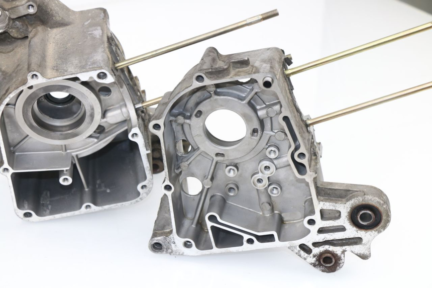 photo de CARTER MOTORE INFERIORE BAOTIAN BT 49 QT-9 50 (2006 - 2010) - Dettaglio del componente