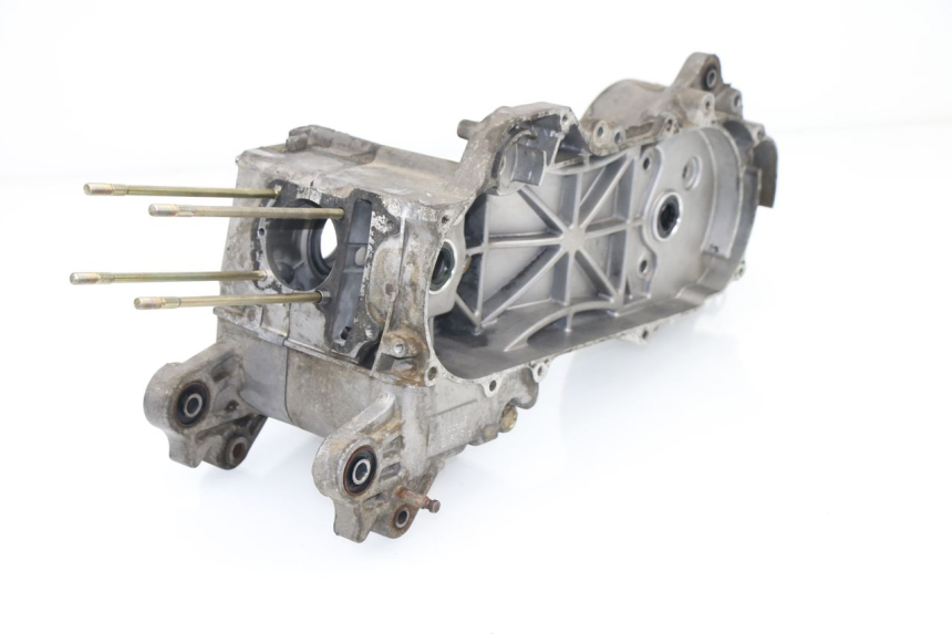 photo de CARTER MOTORE INFERIORE BAOTIAN BT 49 QT-9 50 (2006 - 2010) - Vista d'insieme del prodotto