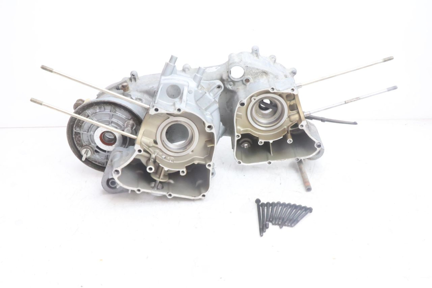 photo de CARTER MOTORE INFERIORE YAMAHA BW'S BWS 125 (2010 - 2013) - Stato della superficie e materiale