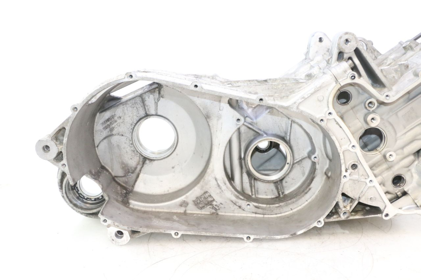 photo de CARTER MOTORE INFERIORE BMW C SPORT 650 (2015 - 2021) - Ispezione visiva dettagliata