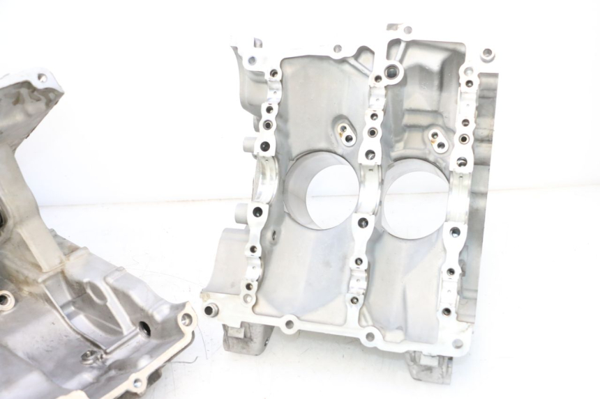 photo de CARTER MOTORE INFERIORE BMW C SPORT 650 (2015 - 2021) - Panoramica del profilo