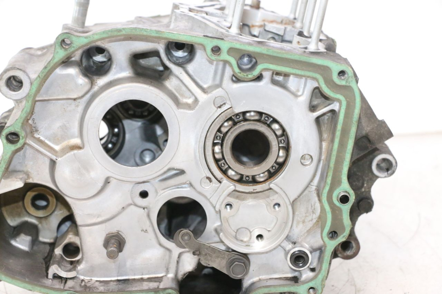 photo de CARTER MOTORE HONDA CB TWO FIFTY 250 (1991 - 2002) - Caratteristiche distintive