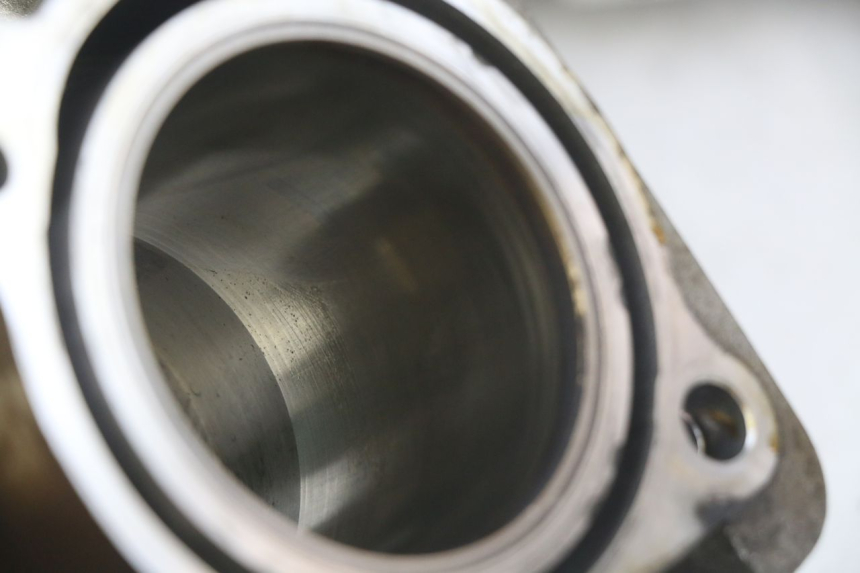 photo de CARTER BAS MOTEUR HONDA CBF 500 (2004 - 2007) - Altra vista dell'articolo