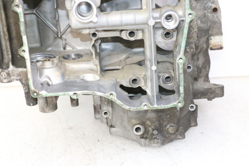 photo de CARTER MOTORE HONDA CBR RR FIREBLADE 900 (1992 - 1994) - Panoramica del profilo