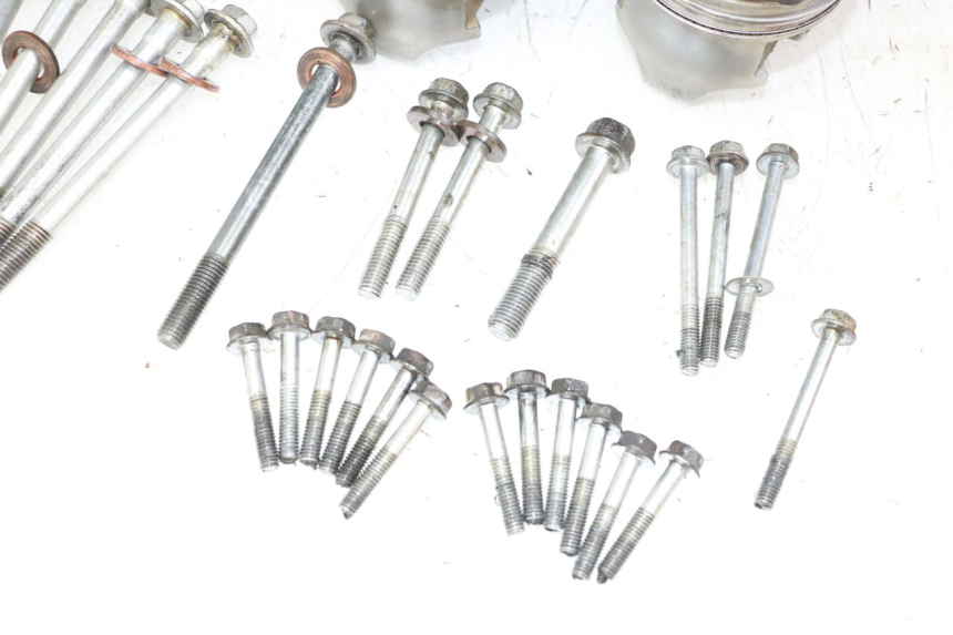 photo de CARTER MOTORE HONDA CBR RR FIREBLADE 900 (1992 - 1994) - Primo piano tecnico