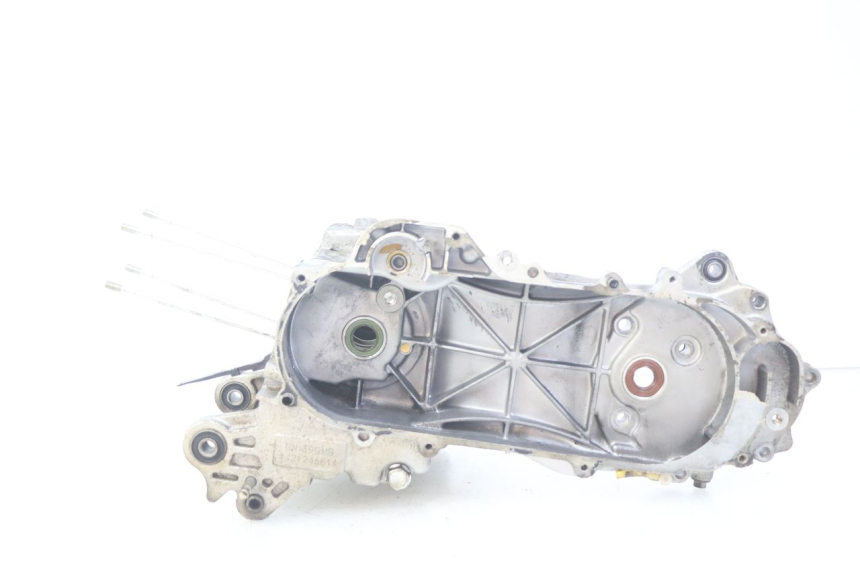 photo de CARTER BAS MOTEUR MASH CITY 4T 50 (2018 - 2020) - Stato della superficie e materiale