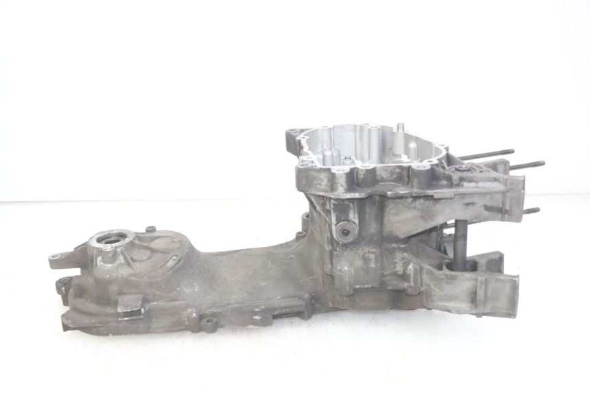 photo de CARTER BAS MOTEUR PEUGEOT CITYSTAR 125 (2011 - 2017) - Primo piano tecnico