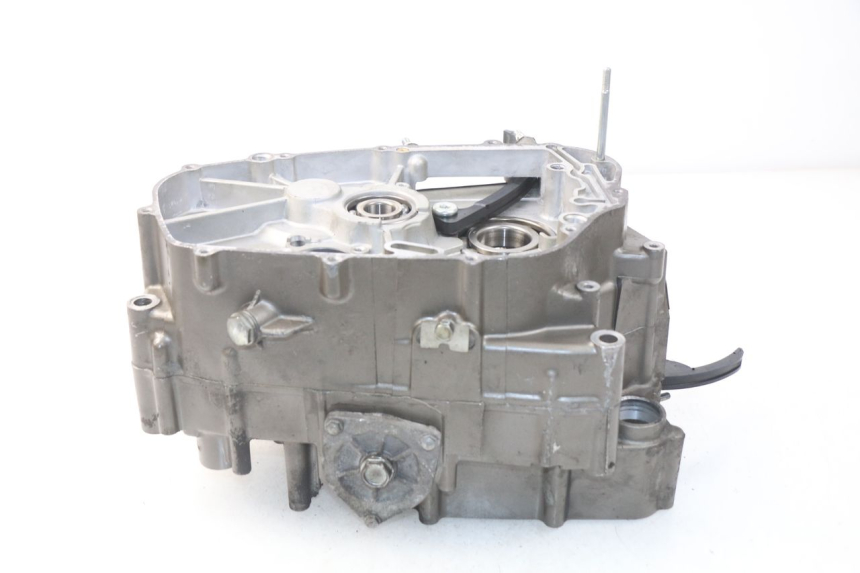 photo de CARTER MOTORE INFERIORE HYOSUNG COMET GTR 125 (2007 - 2014) - Dettaglio del componente