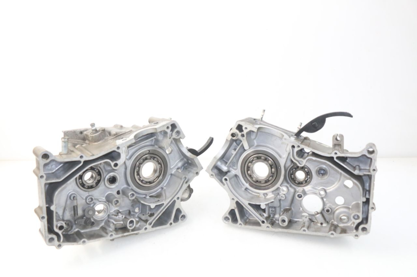 photo de CARTER MOTORE INFERIORE HYOSUNG COMET GTR 125 (2007 - 2014) - Caratteristiche distintive